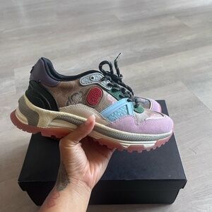 Coach Runners